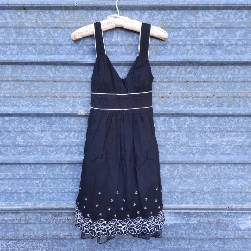 B&W Halter Empire Tie Back Midi Speechless Tulle Dress